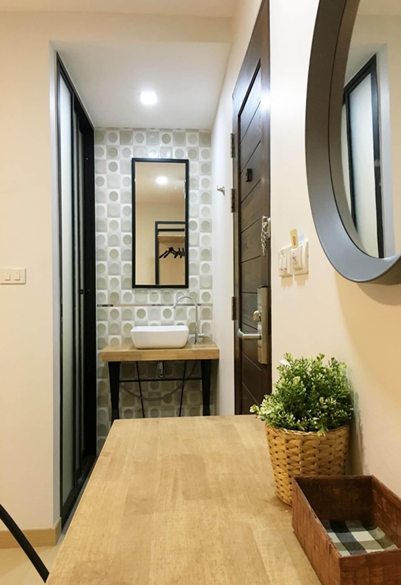 Bangkok Saran Poshtel Hotel Екстериор снимка