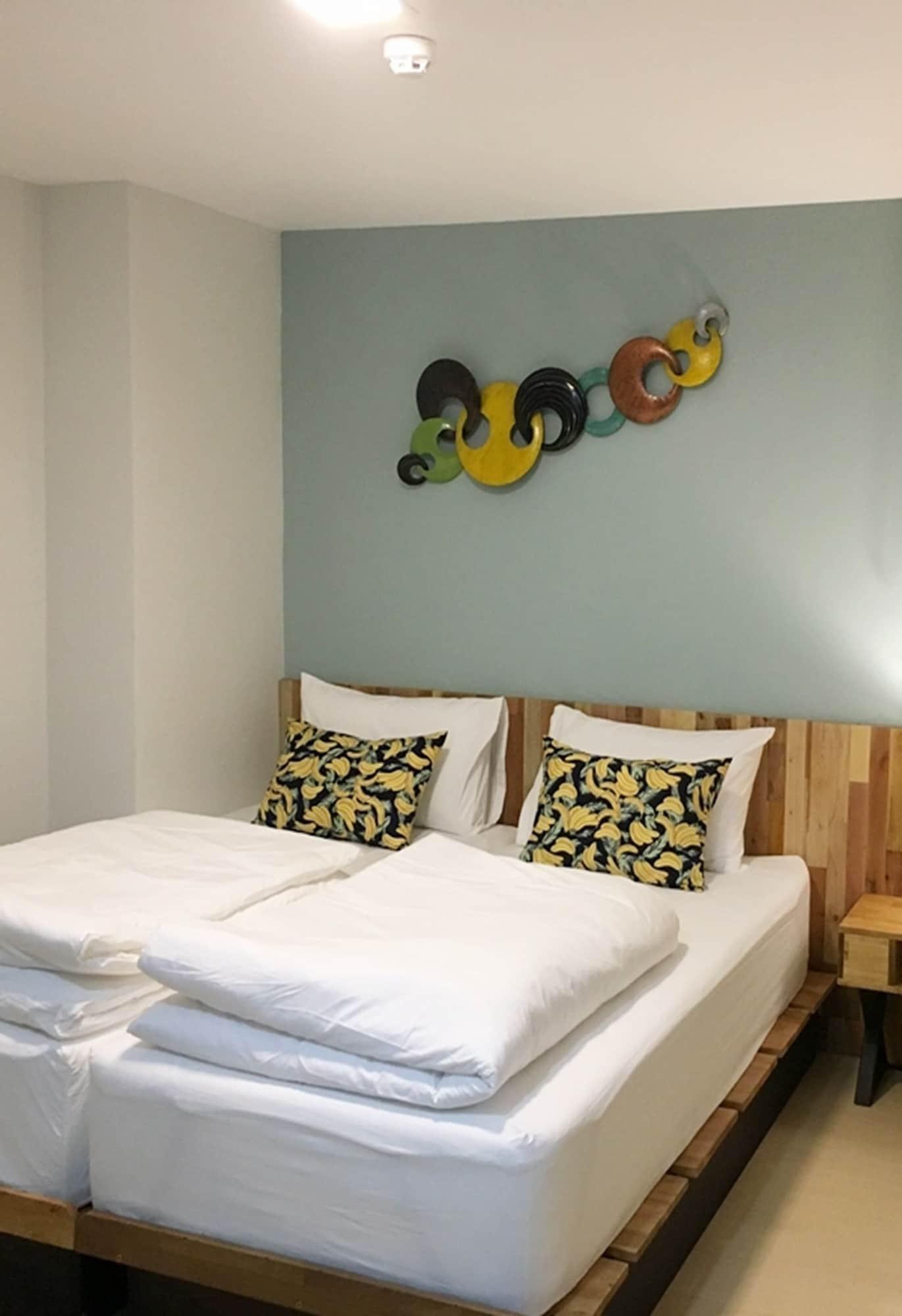 Bangkok Saran Poshtel Hotel Екстериор снимка