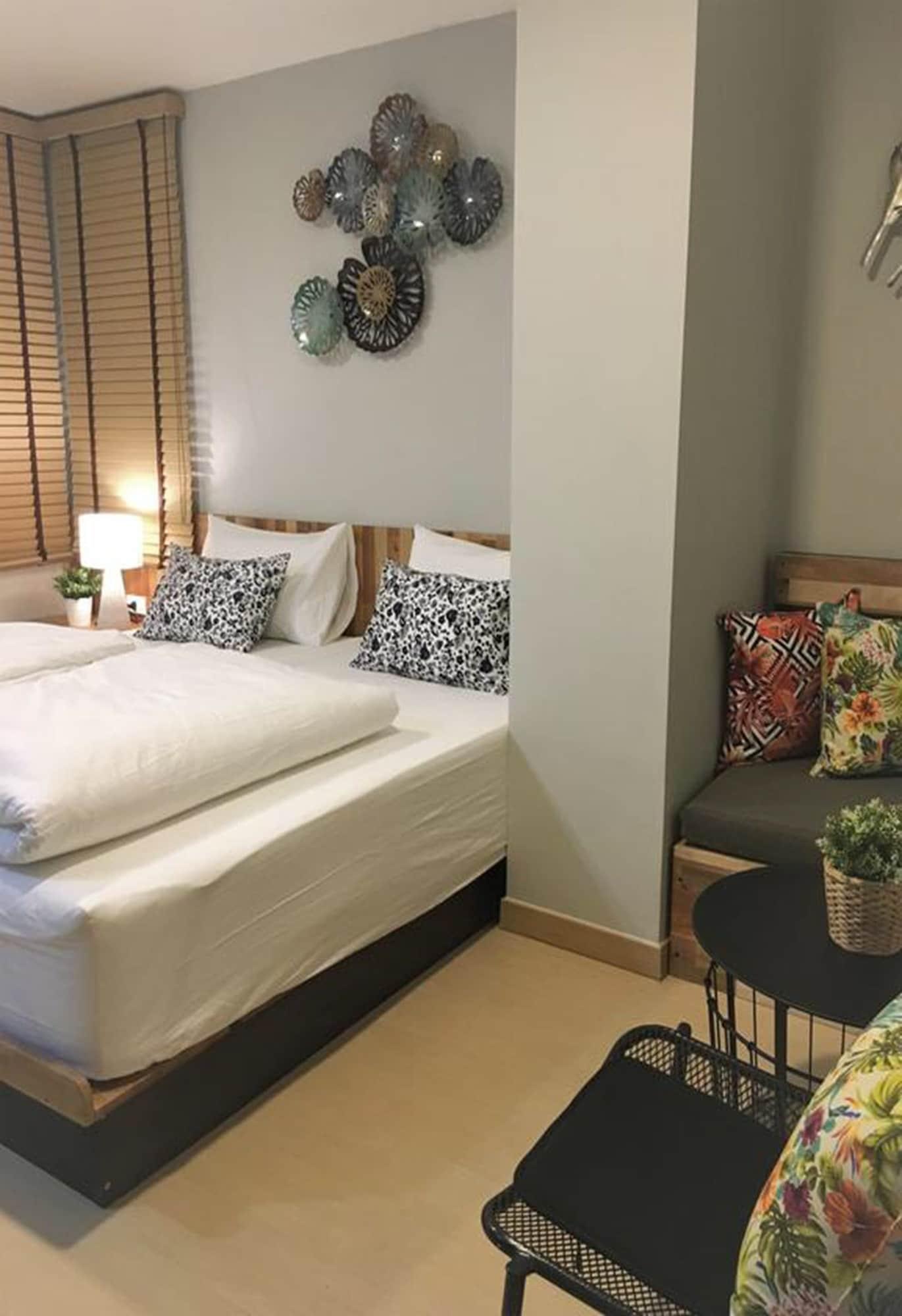 Bangkok Saran Poshtel Hotel Екстериор снимка