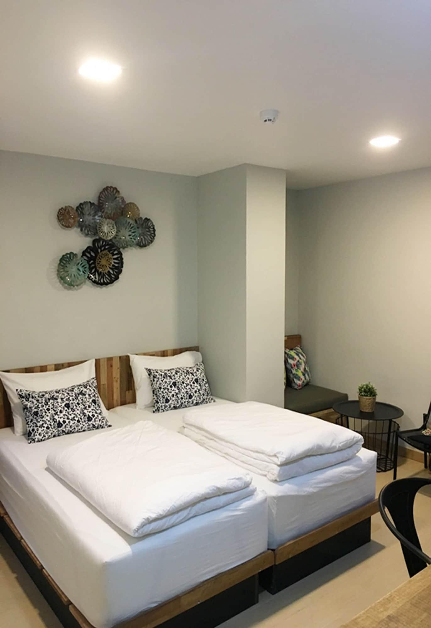 Bangkok Saran Poshtel Hotel Екстериор снимка