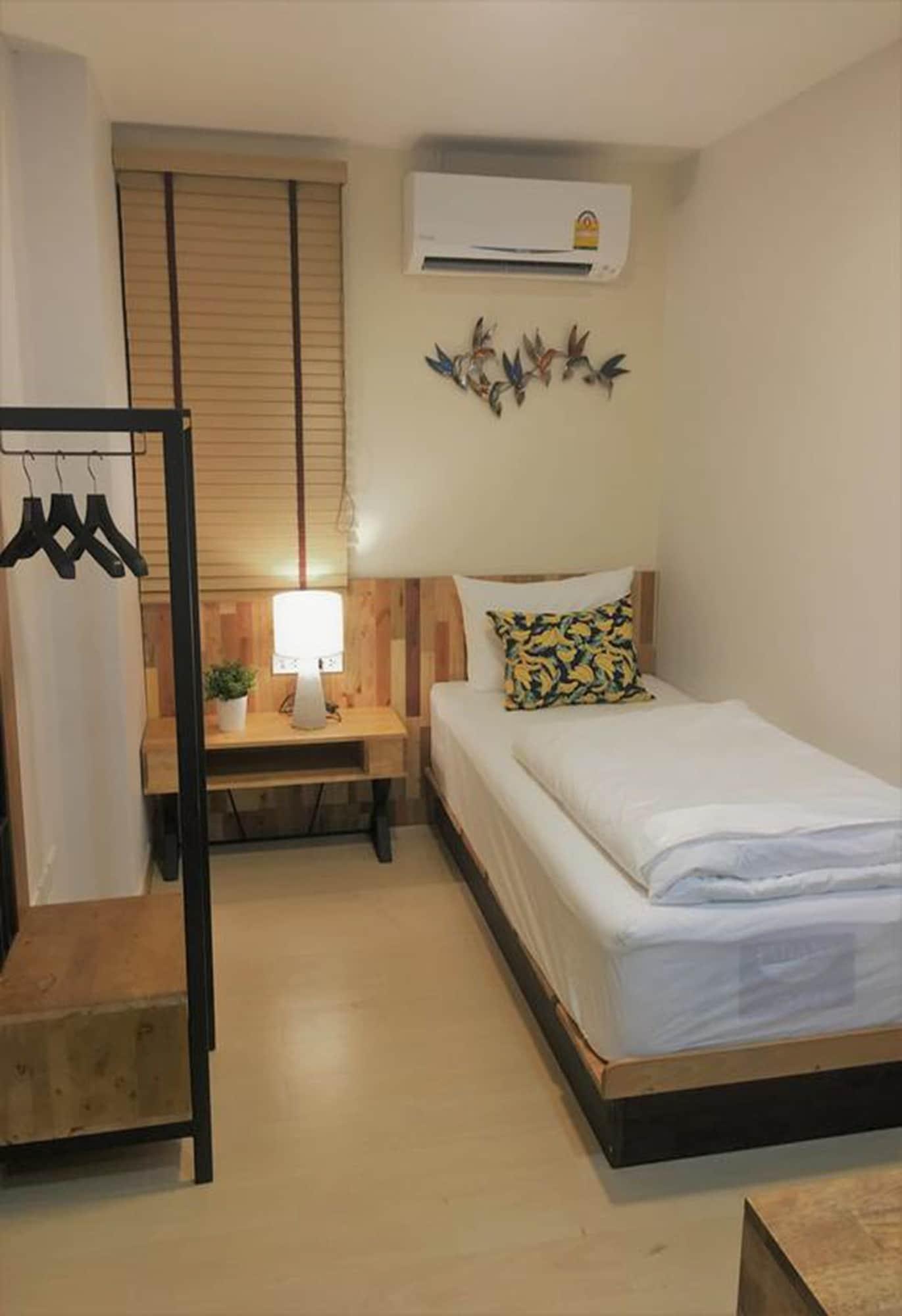 Bangkok Saran Poshtel Hotel Екстериор снимка