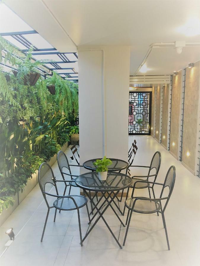 Bangkok Saran Poshtel Hotel Екстериор снимка