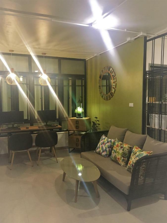 Bangkok Saran Poshtel Hotel Екстериор снимка