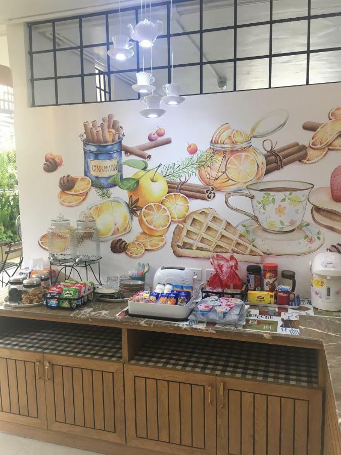 Bangkok Saran Poshtel Hotel Екстериор снимка